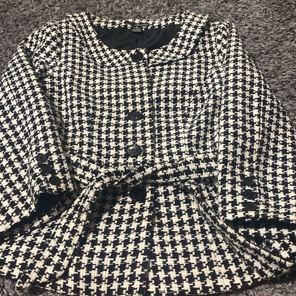 Houndstooth pattern, vintage Willie Smith with belt, waist length, coat - Picture 5 of 6